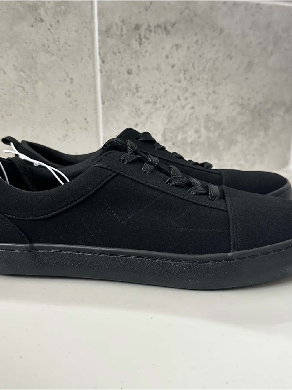 art class Black Kids Low-Top Sneakers Size 6